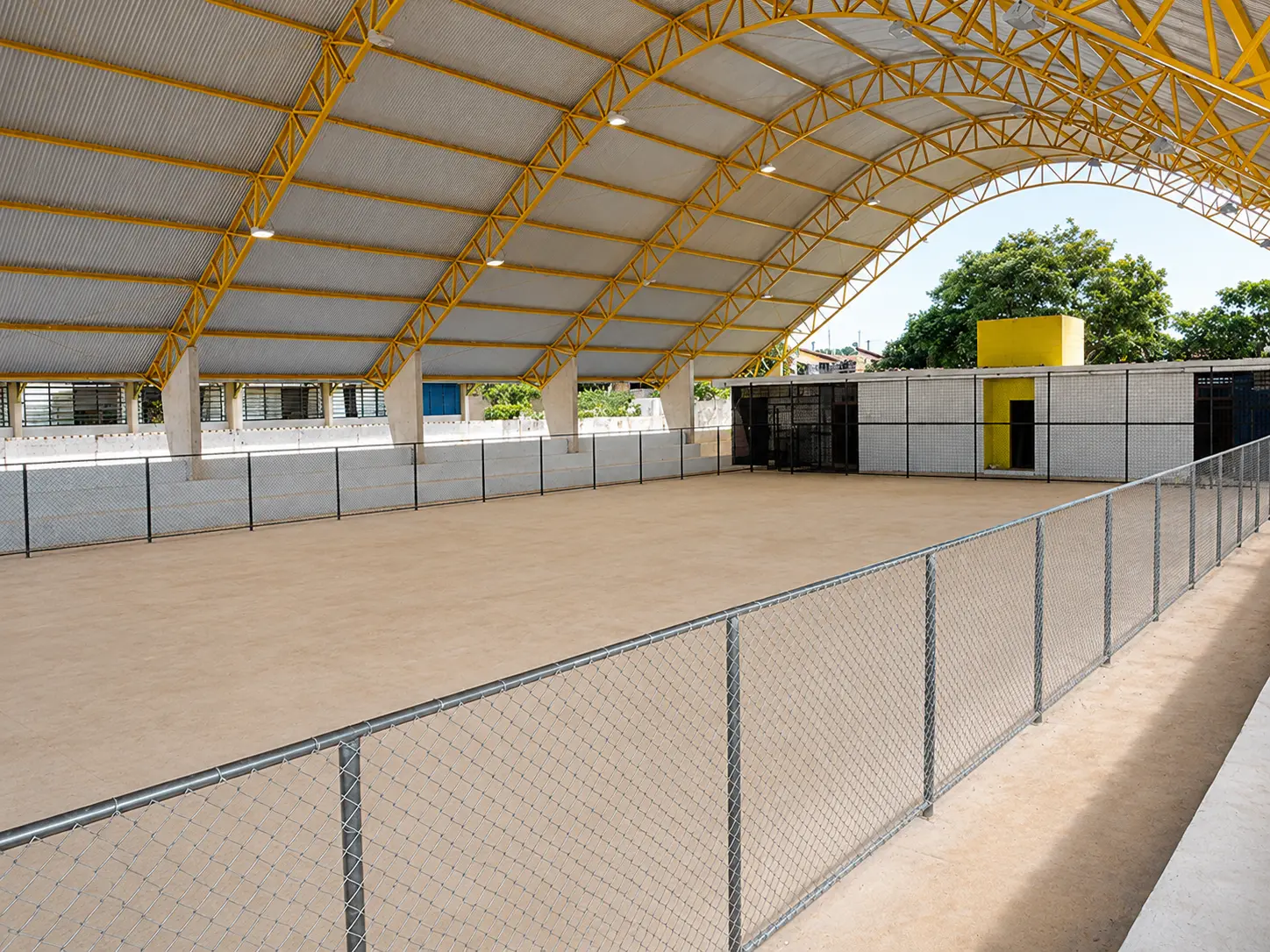 Quadra poliesportiva coberta — obra da KACEL Engenharia (Esporte & Lazer) em Jaú e região